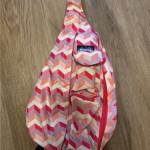 Kavu Women's Zigzag Sling Bag - Pink and Orange